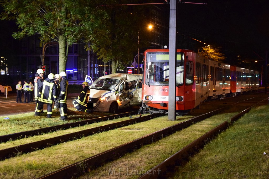 VU PKW Strab Koeln Niehl Amsterdamerstr Friedrich Karlstr P177.JPG - Miklos Laubert